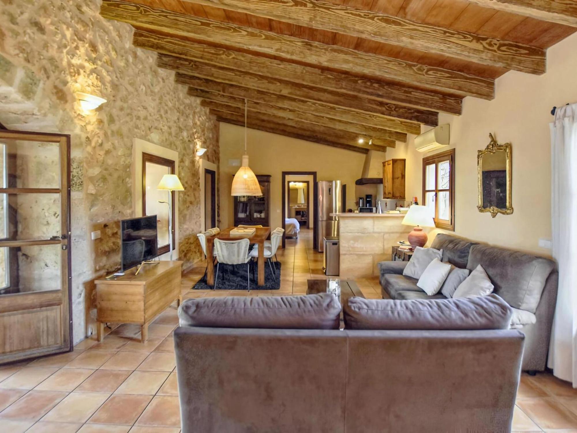 Beautiful With Pool * Santa Maria del Cami (Mallorca)